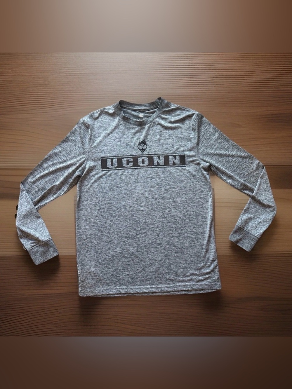Colosseum Men's UConn Huskies Heather Gray Performance Long Sleeve Shirt S SMALL